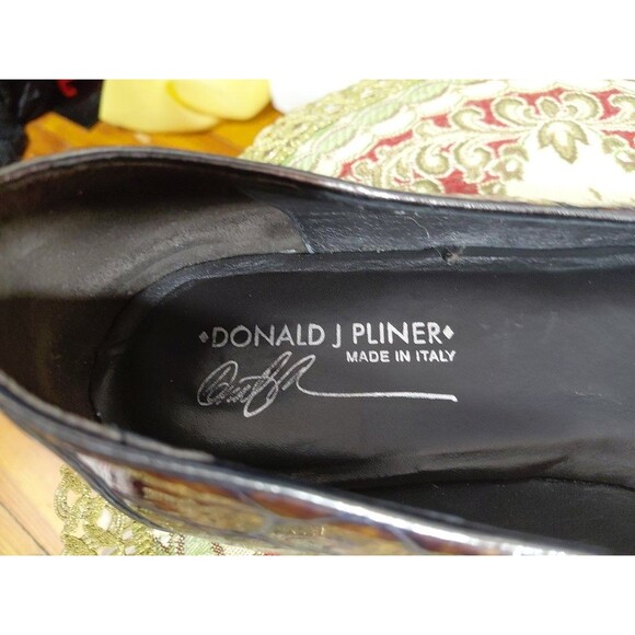 Donald J Pliner Made in Italy Reptile Print Loafers Size 10 main image 8